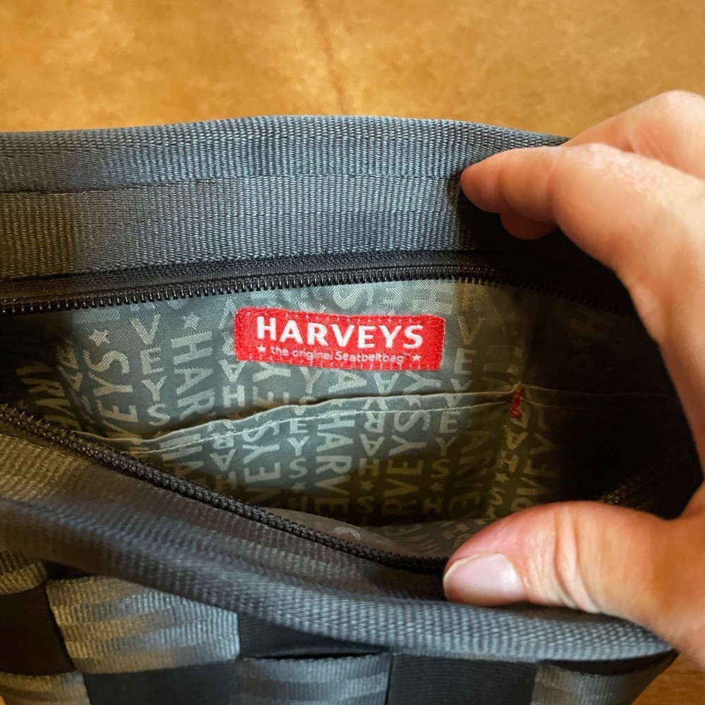 Harveys Original Seatbelt Bag Black woven crossbody bag with silver hardware - Picture 8 of 8